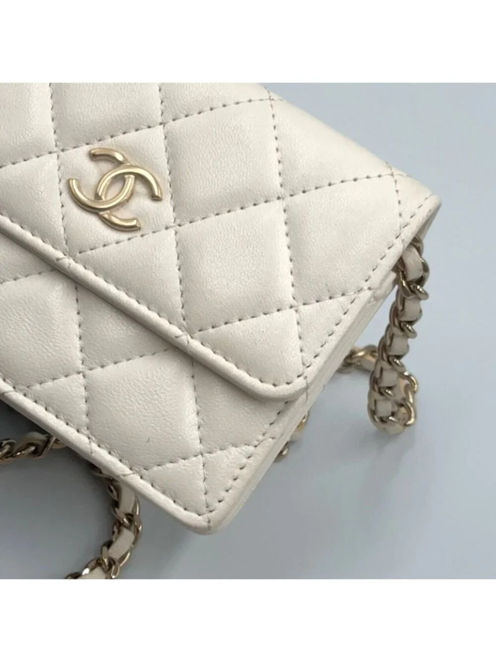 Chanel Quilted Camellia Ribbon Wallet Lambskin Fabric Black White Shoulder